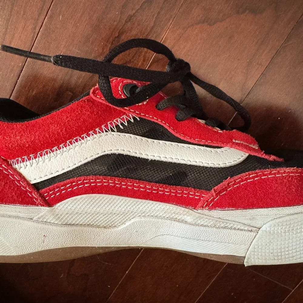 VANS Skate Old Skool Red/Black Men's 7.5 Women's 9